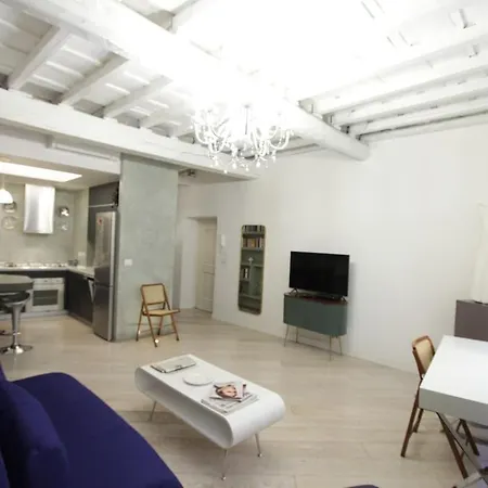 Grotte アパート *